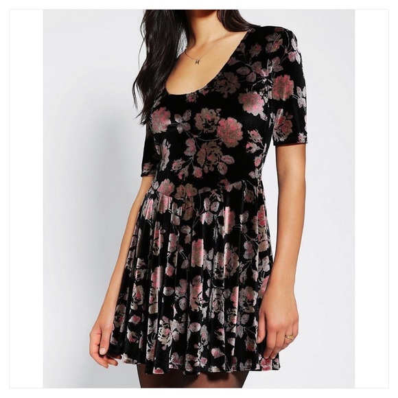 UO | Kimchi Blue - Velvet Floral Skater Dress - Picture 1 of 4